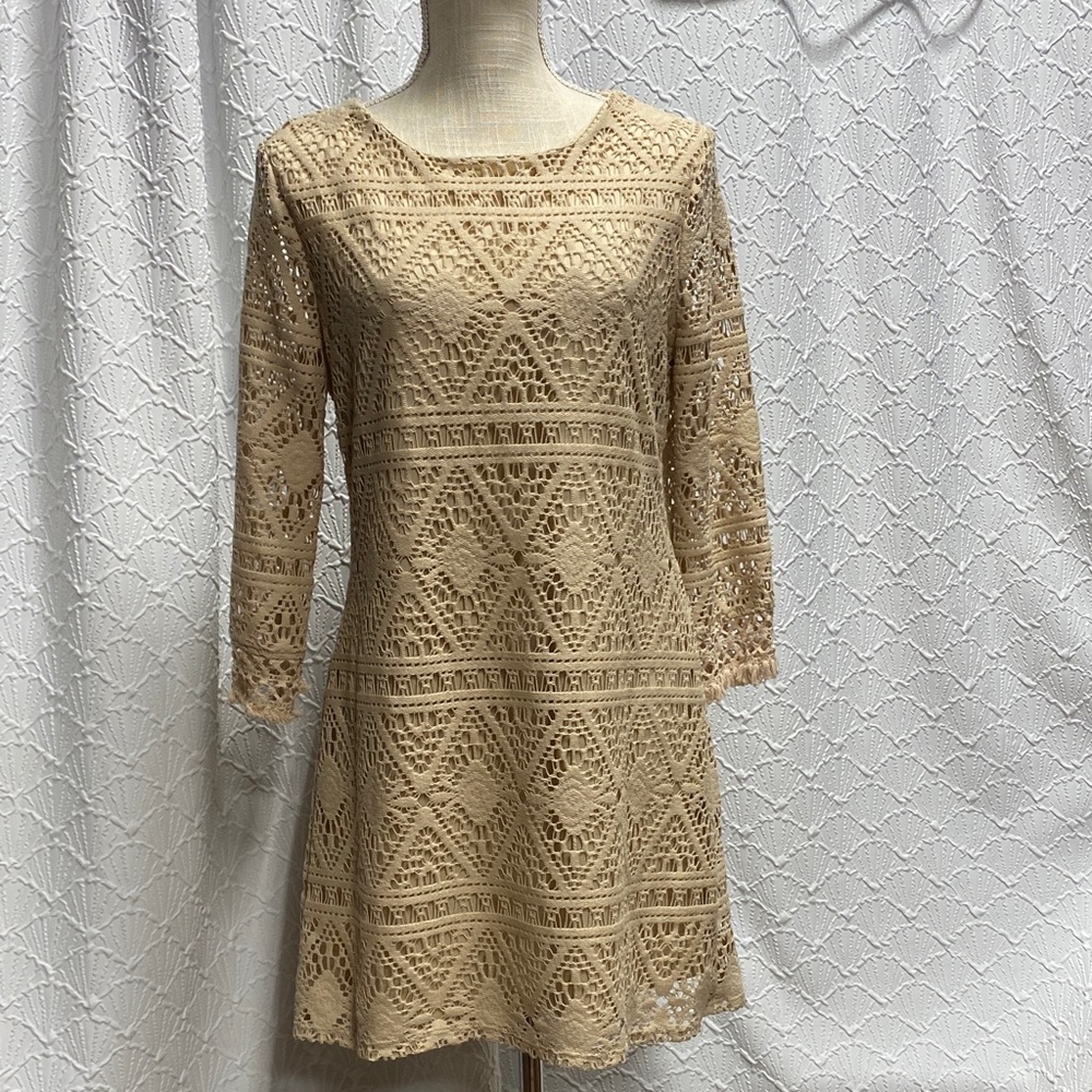 Jodi Kristopher size large Tan Crochet Long Sleeve Dress lined feminine dressy